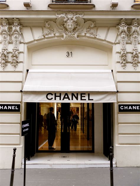 coco chanel vetement|coco chanel store.